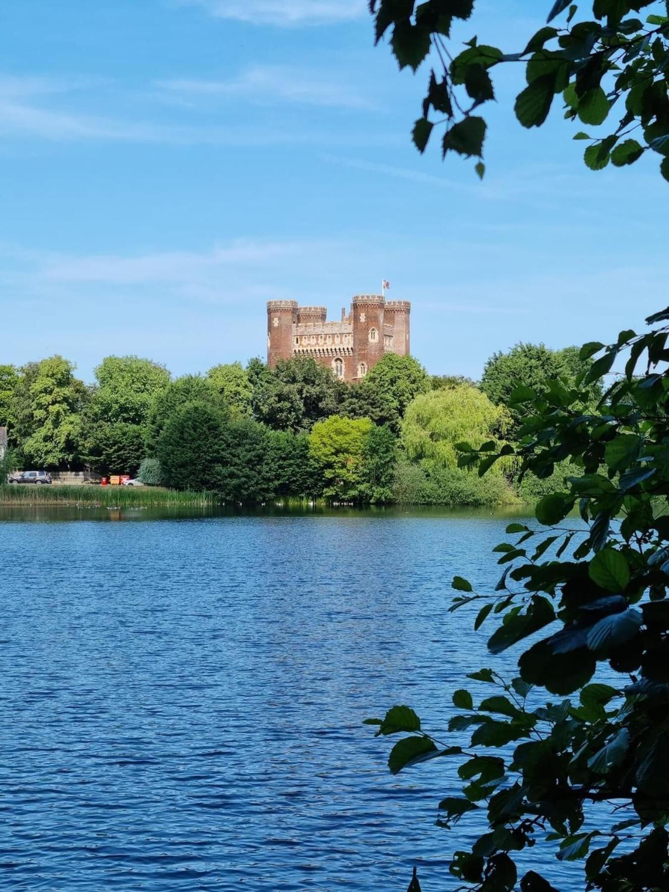 Rudd Lake Luxury Lakeside Lodge With Fishing & Hot Tub@Tattershall Exteriér fotografie